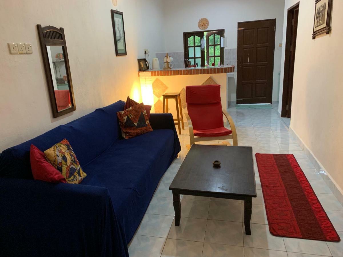 Lovely Garden Villas Pantai Cenang  Exterior photo